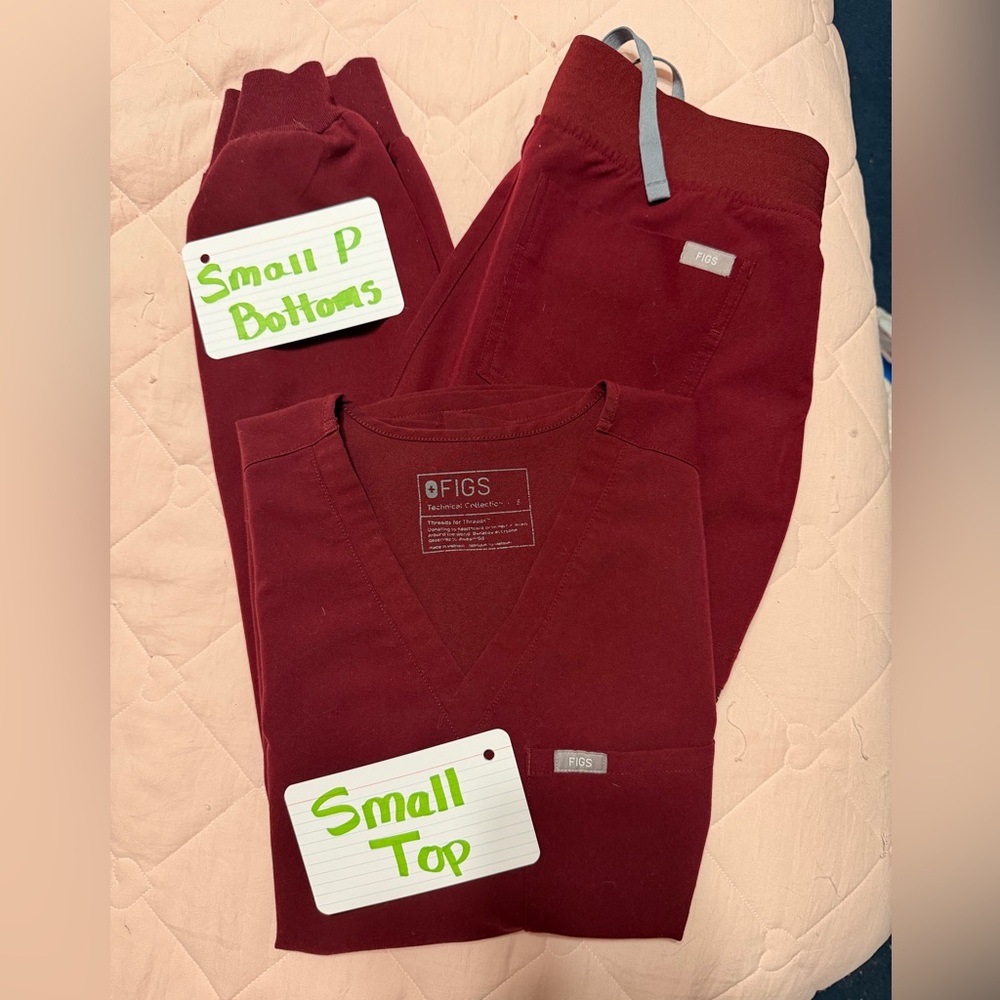 Figs Burgundy Set